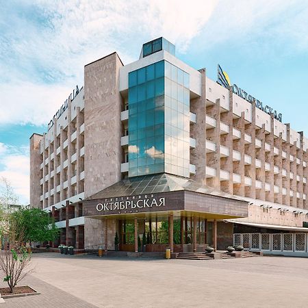 Oktyabrskaya Hotel Krasnoyarsk Esterno foto